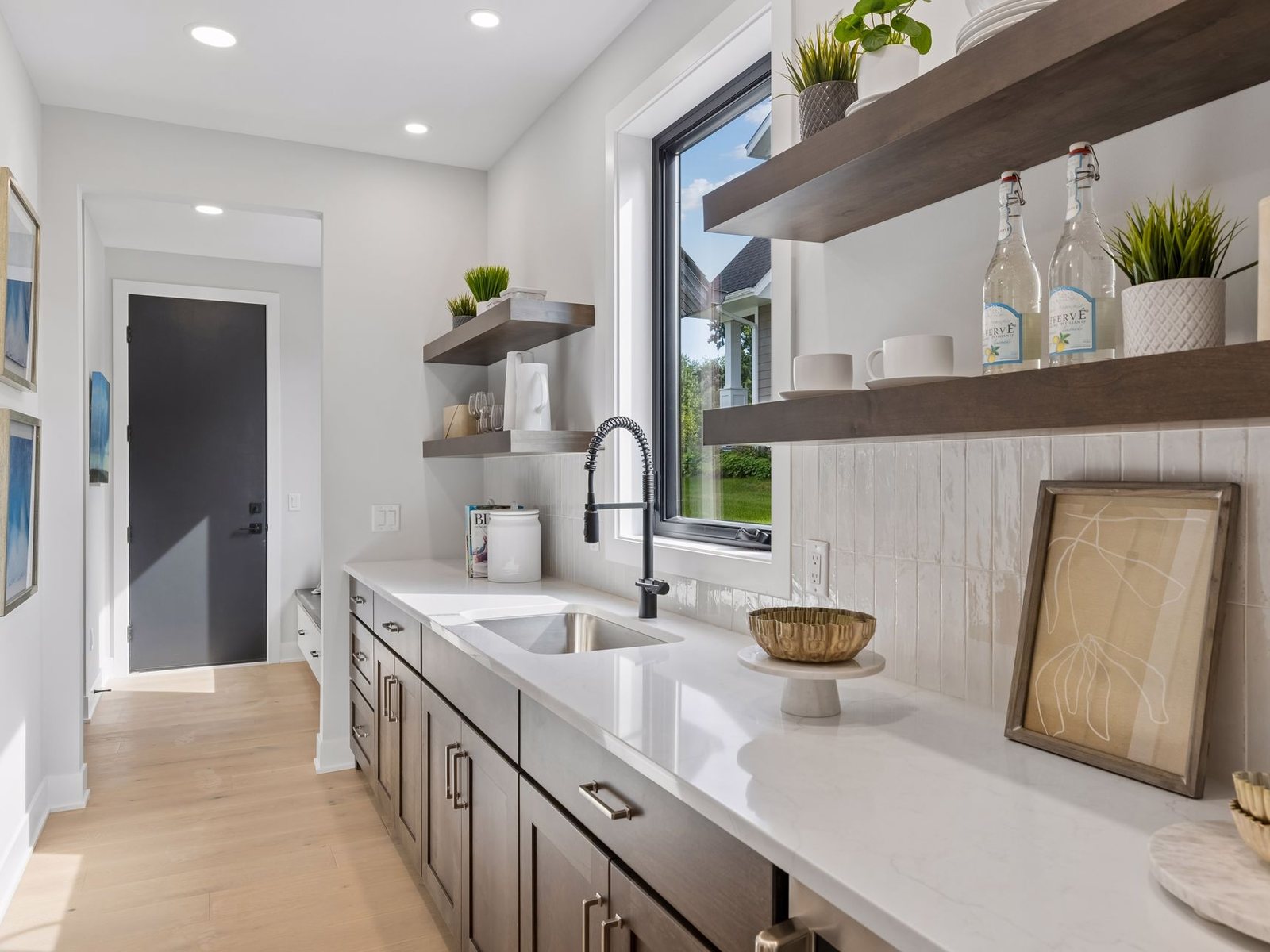2631 Orchard Lane — Butler’s pantry