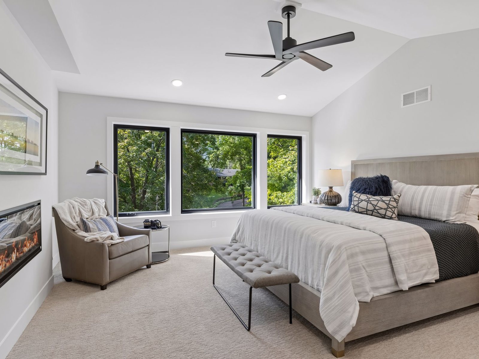 2631 Orchard Lane — Primary suite