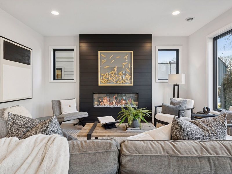 6132 Oaklawn Avenue — Living room and fireplace