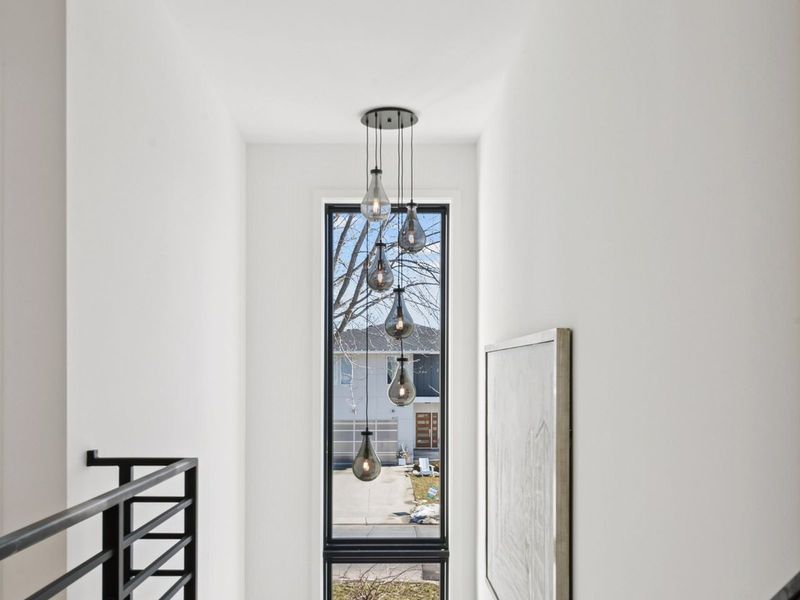 6136 Oaklawn Avenue — Stair hall