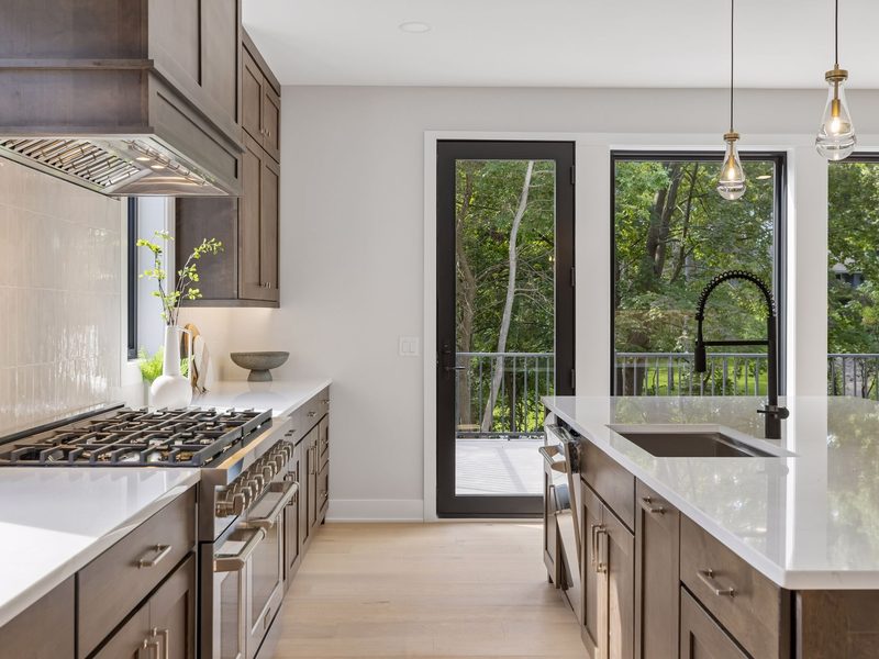2631 Orchard Lane — Range wall and hood